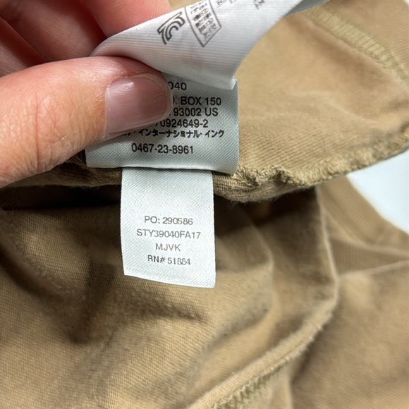 Patagonia Shop Sticker Long Sleeve Crewneck Shirt Size Small - Picture 9 of 9